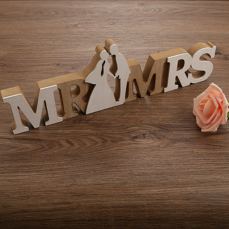 MR&MRS Wooden Decoration
